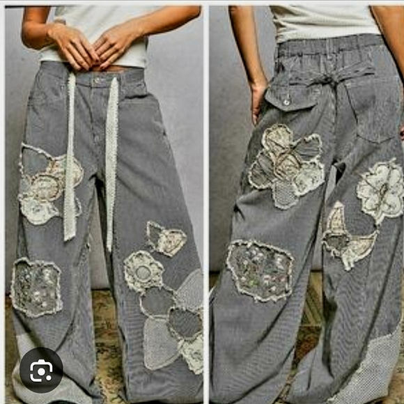 POL Pants - POL Charcoal Floral Patchwork Wide-Leg Pants